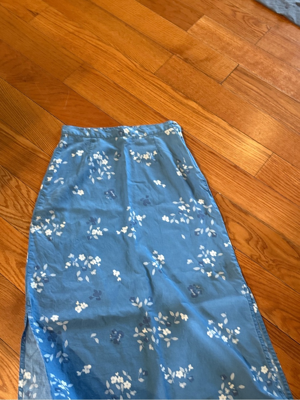 Liz Claiborne Blue Floral Maxi Skirt - Picture 2 of 9